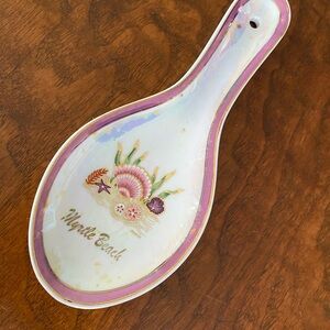 Myrtle Beach Seashells Spoon Rest vintage South Carolina souvenir pearly ceramic